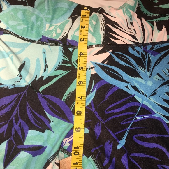 CALVIN KLEIN Performance Palm Leaf Leggings in blue and teal hues. Size Medium. - Picture 9 of 16